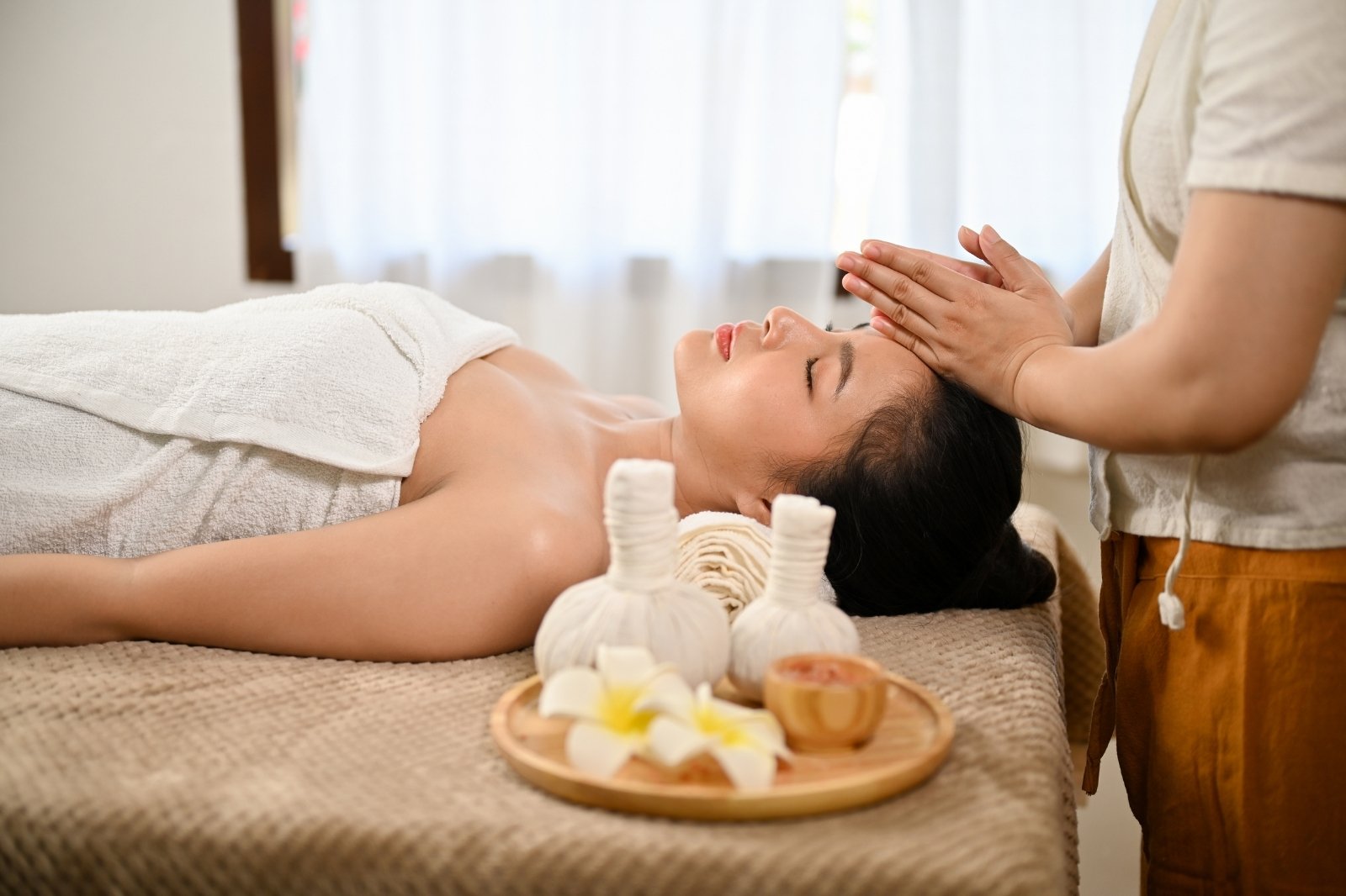 Thai Head Massage